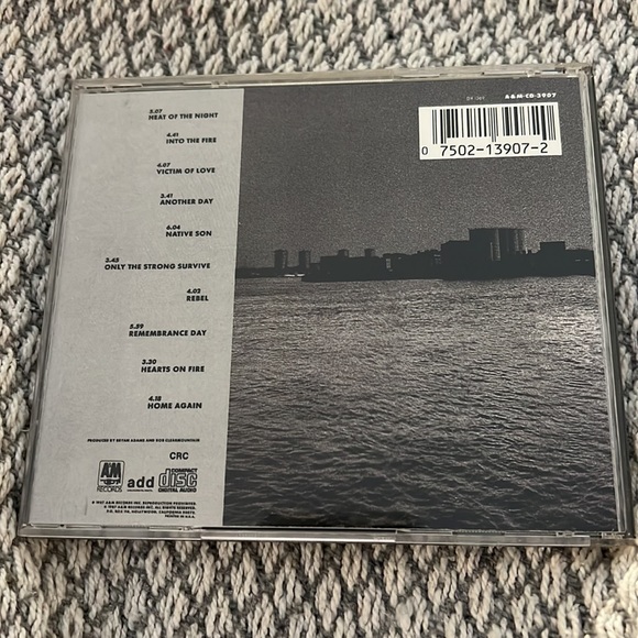 BRYAN ADAMS - INTO THE FIRE - Picture 2 of 5